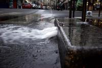 Imagine atasata: Self-washing.Street-Paris-1.jpg